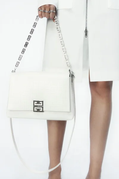 Look 12